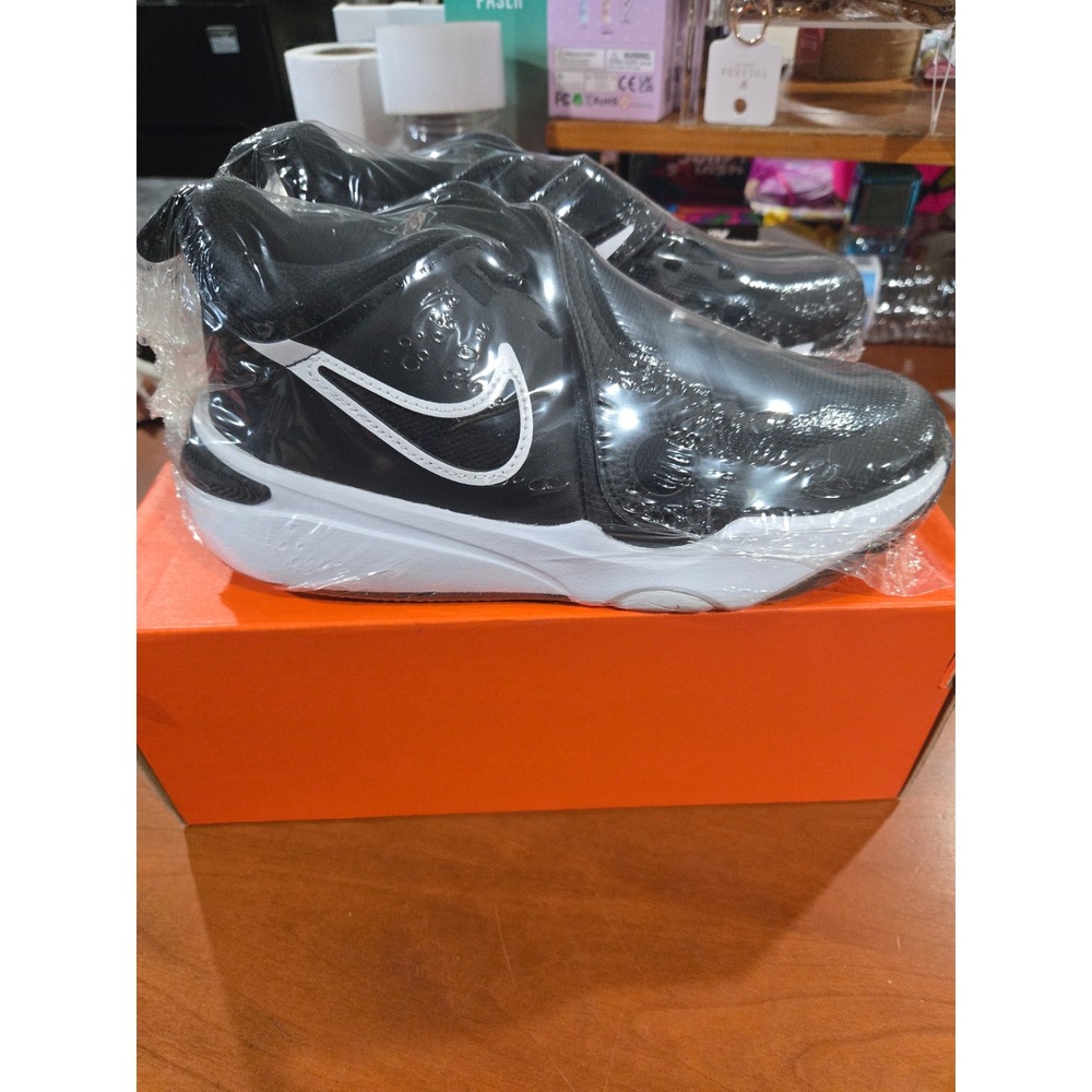 Nike Team Hustle D 11 GS Black White Basketball Shoes DV8996-002 Size 5.5Y